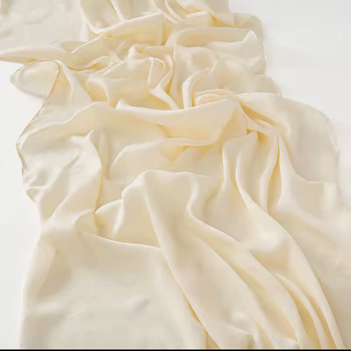 diana-velvet-satin-hijab