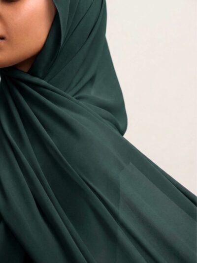 a4600f32-ce56-40b7-bcc7-2269cdf1144d Forest green